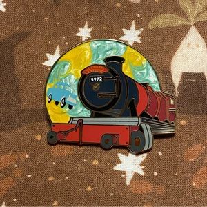 Hogwarts Express Limited Edition 40 Fantasy Pin by from the Harry Potter Series